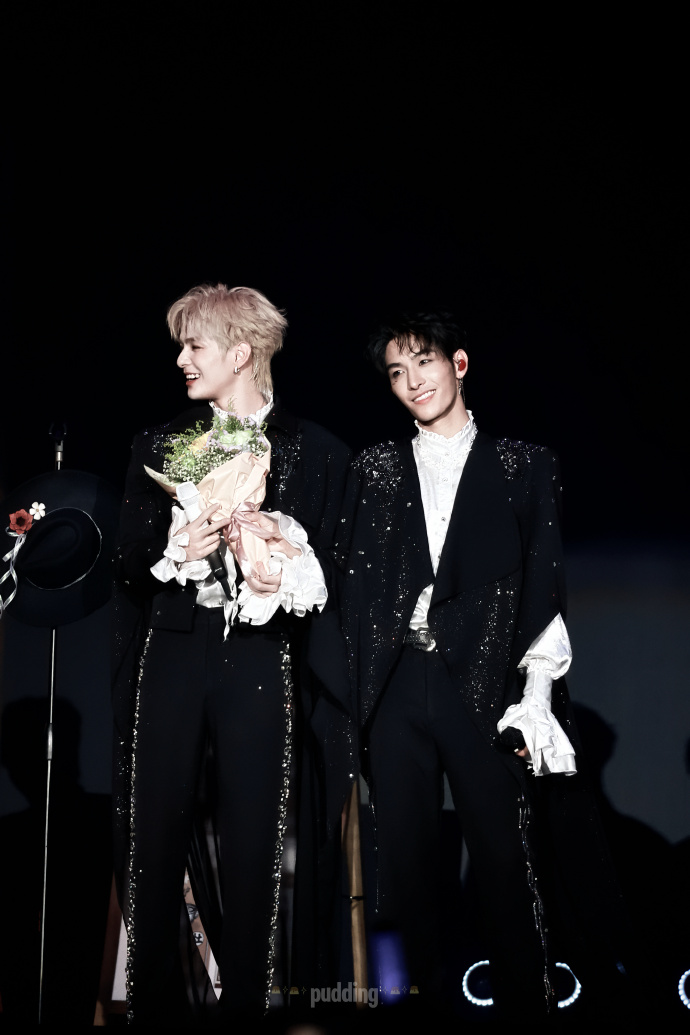 Stage photograph by Pudding